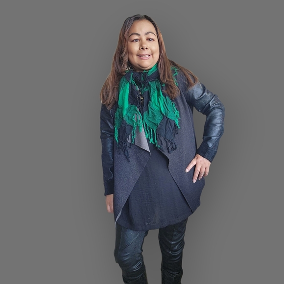 Womens Vibrant Green and Black Checkered Shawl Scarf - Picture 5 of 6